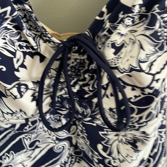 Septangle tankini with boy shorts. Size 14. - Picture 5 of 10